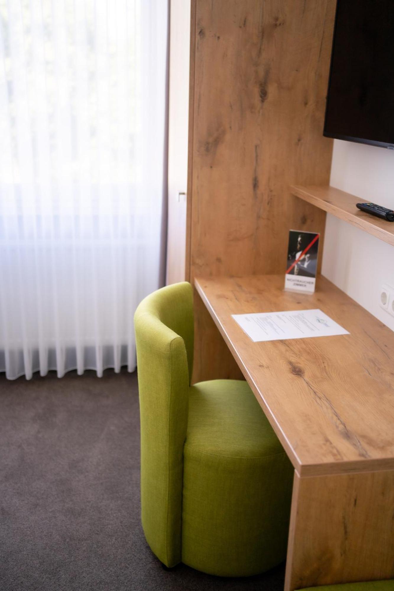 Lahn Hotel Биденкопф Экстерьер фото